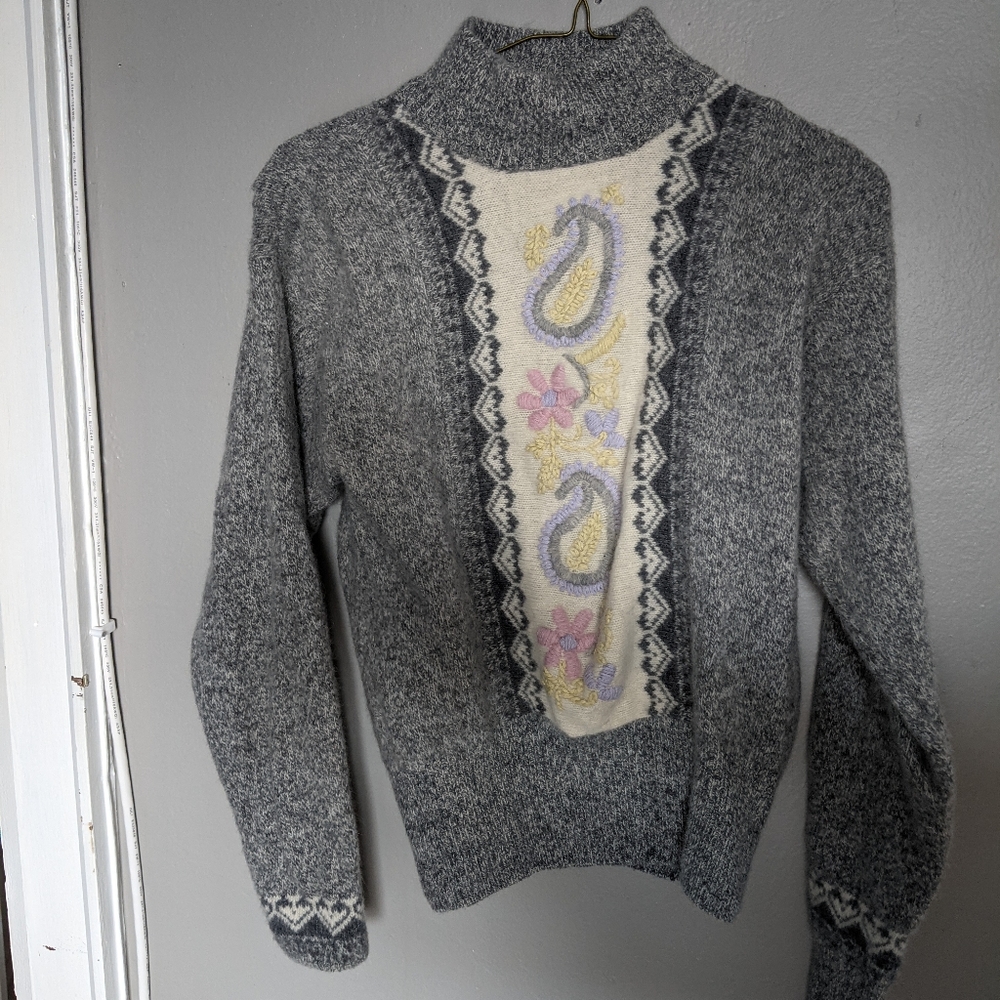 Vintage Grey Pastel Paisley Lambswool & Angora sweater